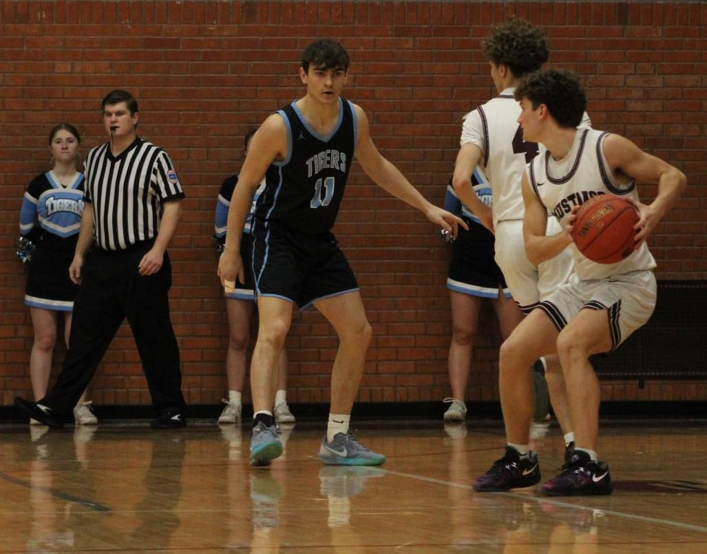 Varsity Boys Basketball vs. Eisenhower 1/17 Photo Gallery