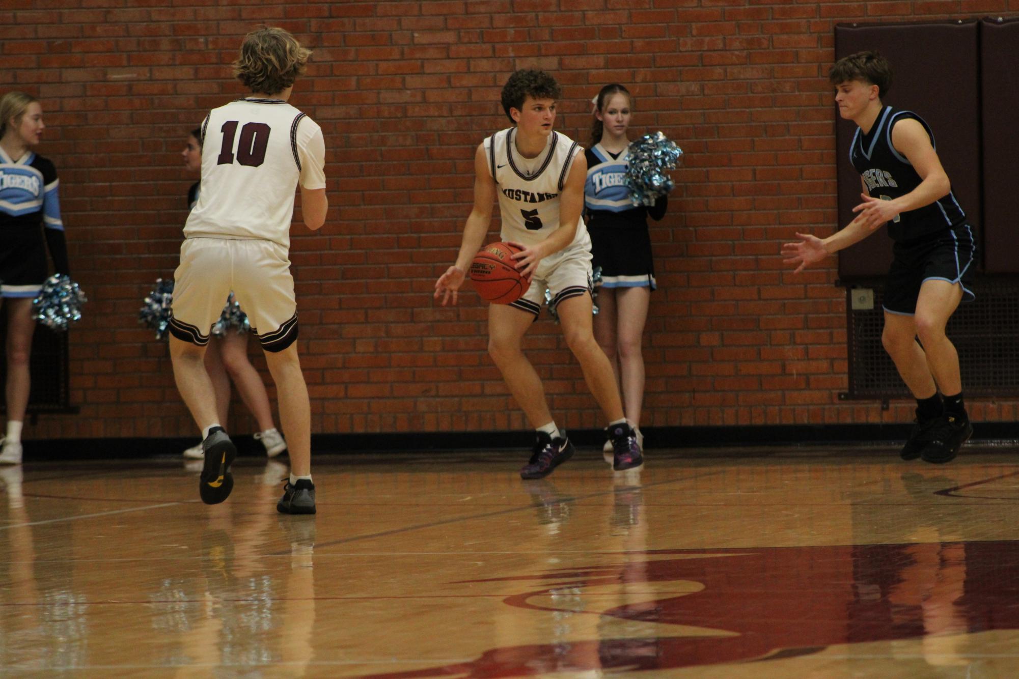 Varsity Boys Basketball vs. Eisenhower 1/17 Photo Gallery