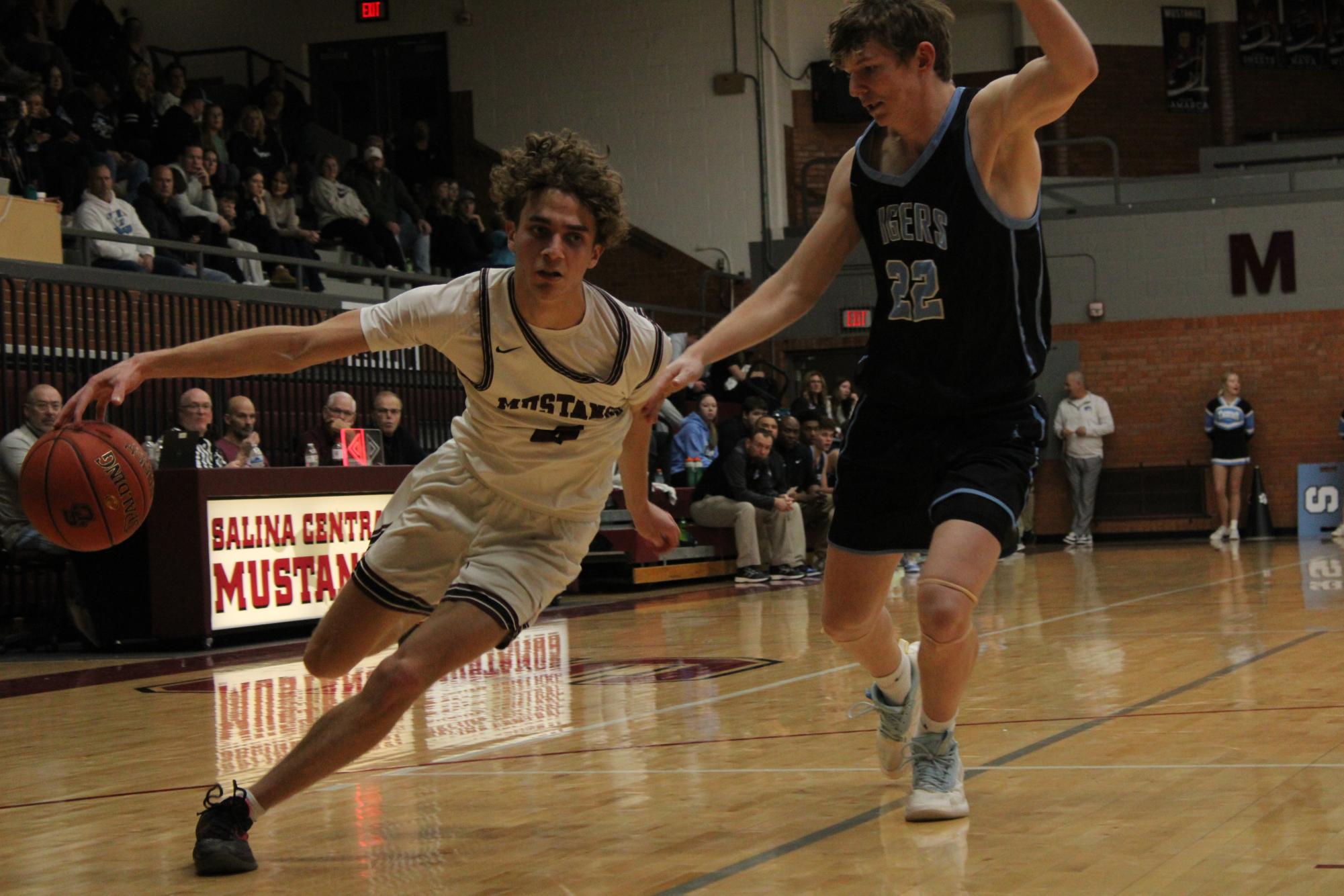 Varsity Boys Basketball vs. Eisenhower 1/17 Photo Gallery