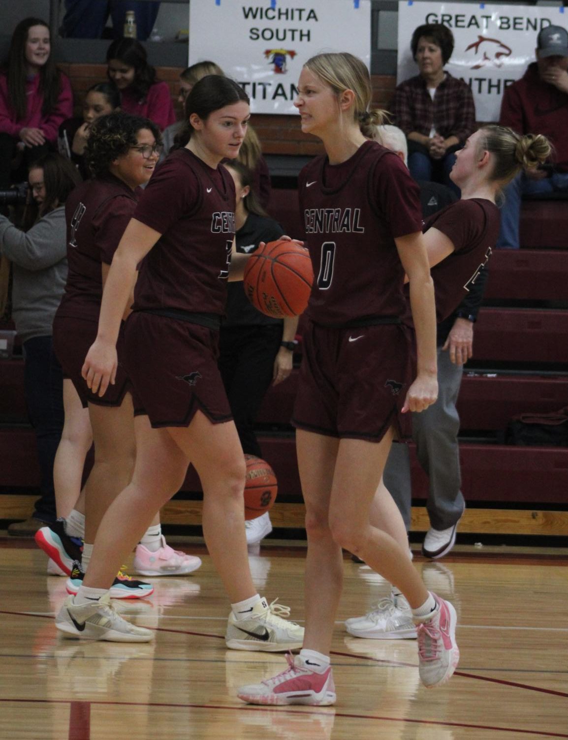 Varsity Girls Basketball vs. Abilene SIT 1/25 Photo Gallery