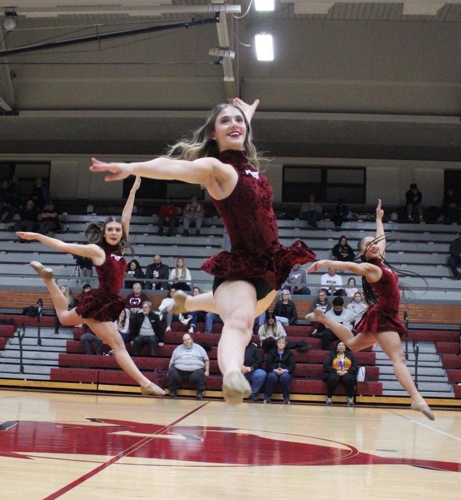 Varsity Girls Basketball vs. Maize 2/4 Photo Gallery