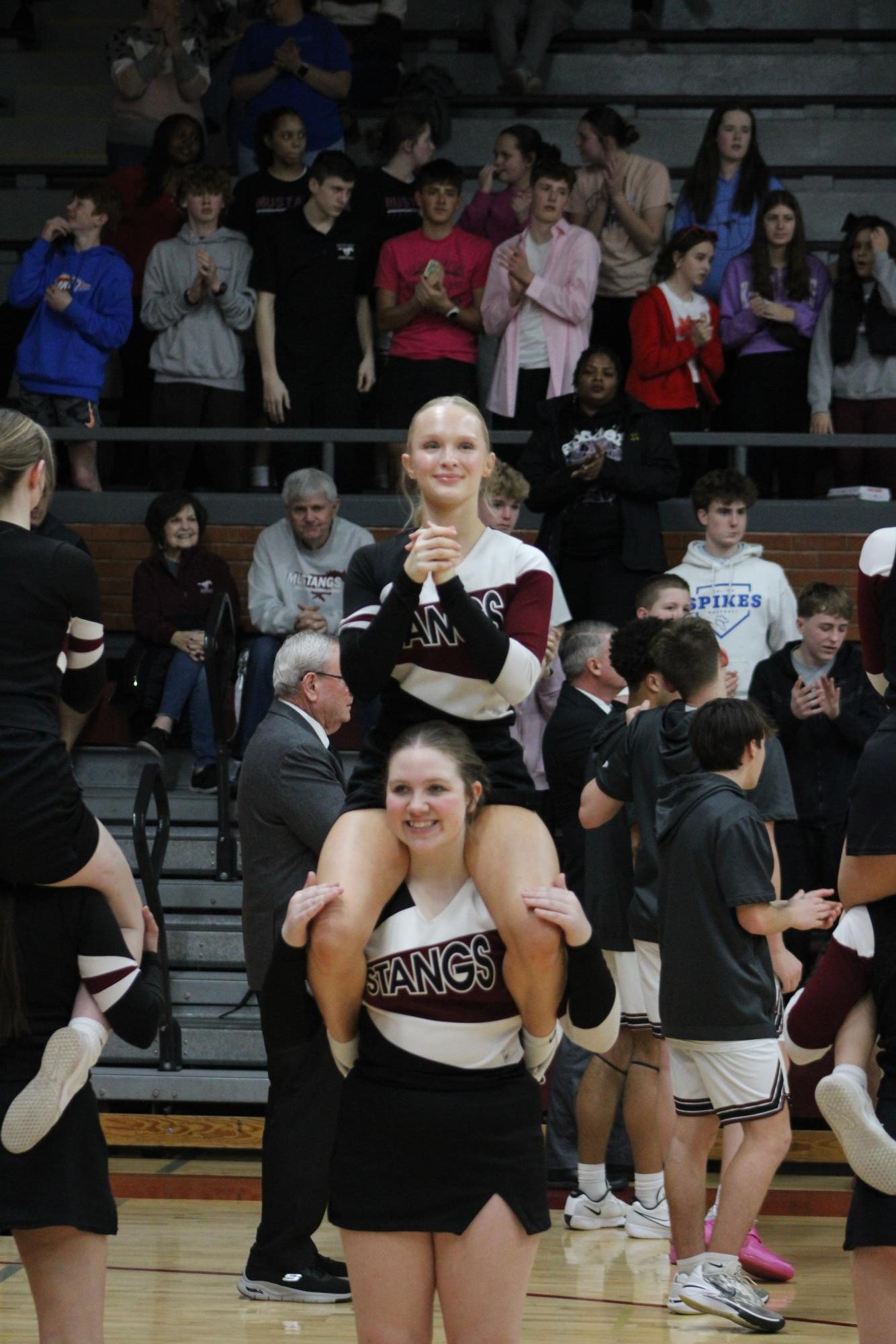 Varsity Boys Basketball vs. Ark City 2/14 Photo Gallery