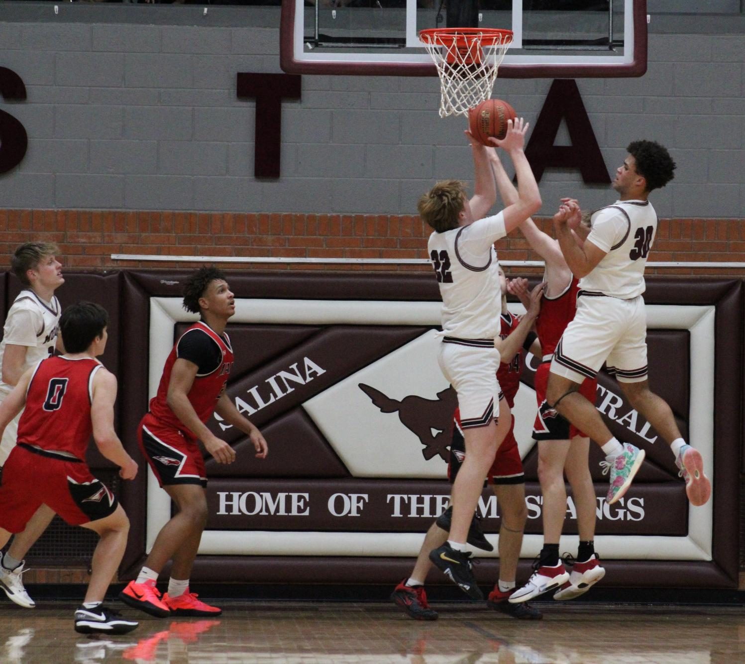 Varsity Boys Basketball vs. Maize 2/4 Photo Gallery