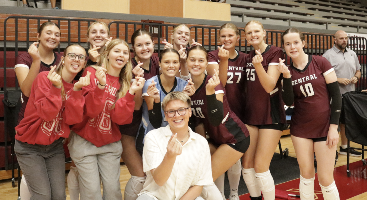 Volleyball Gator Bowl 8/28 Photo Gallery