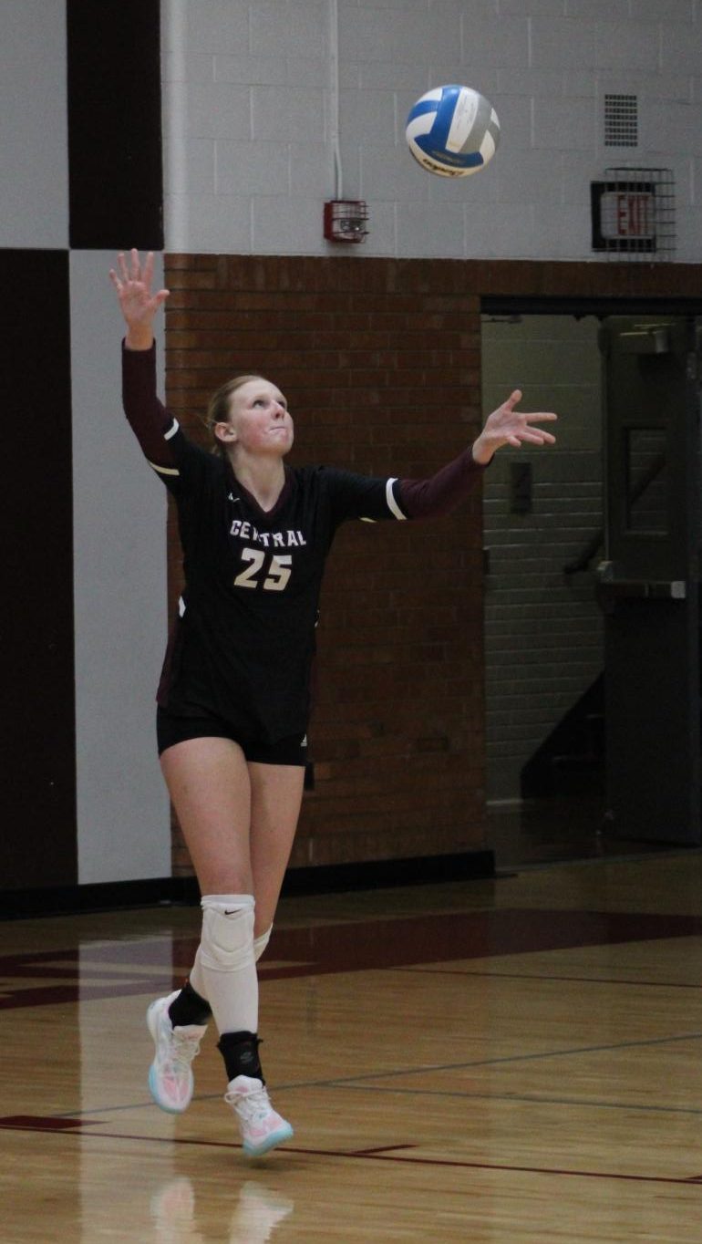 Varsity Volleyball 9/30 Photo Gallery