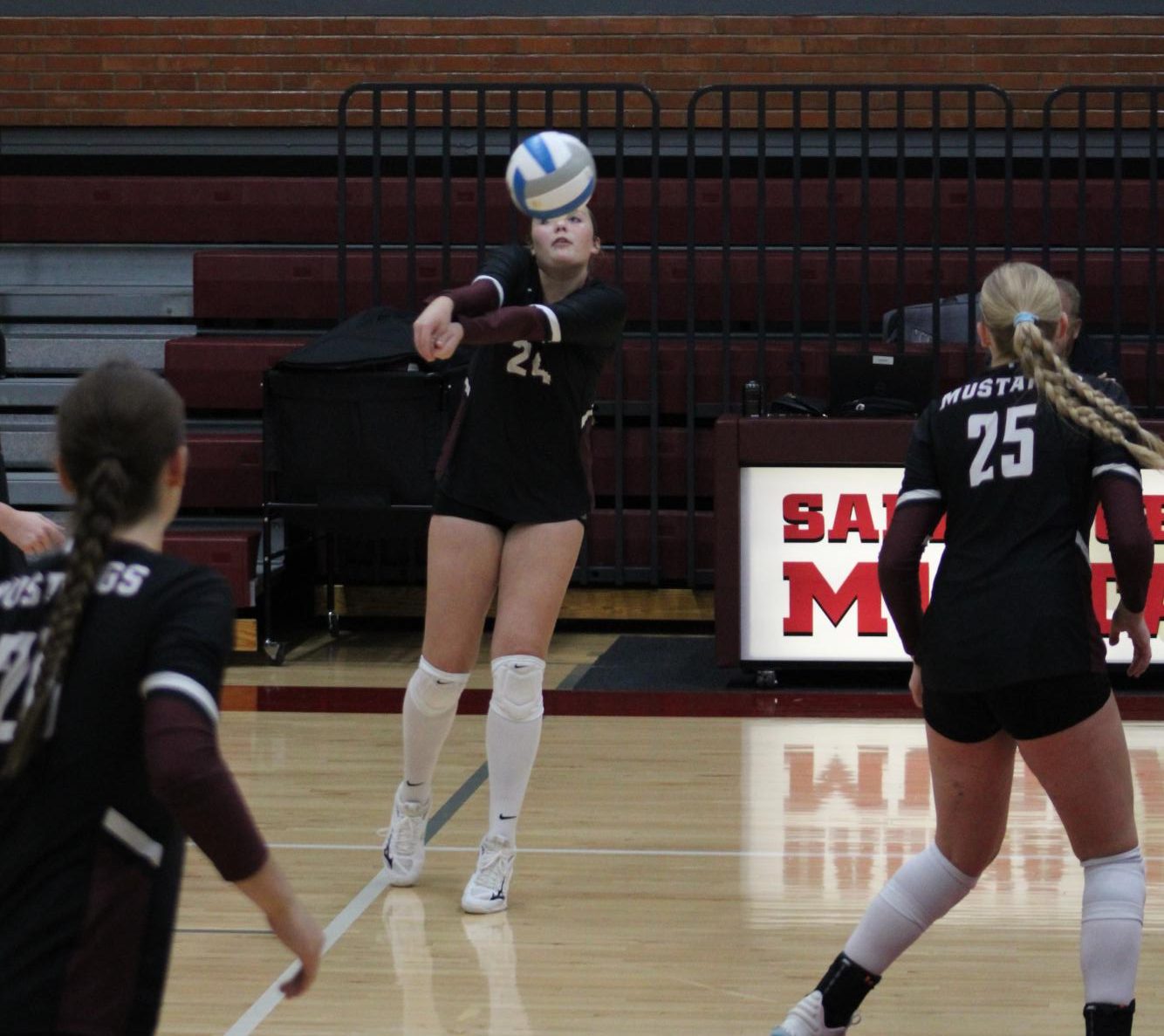 Varsity Volleyball 9/30 Photo Gallery