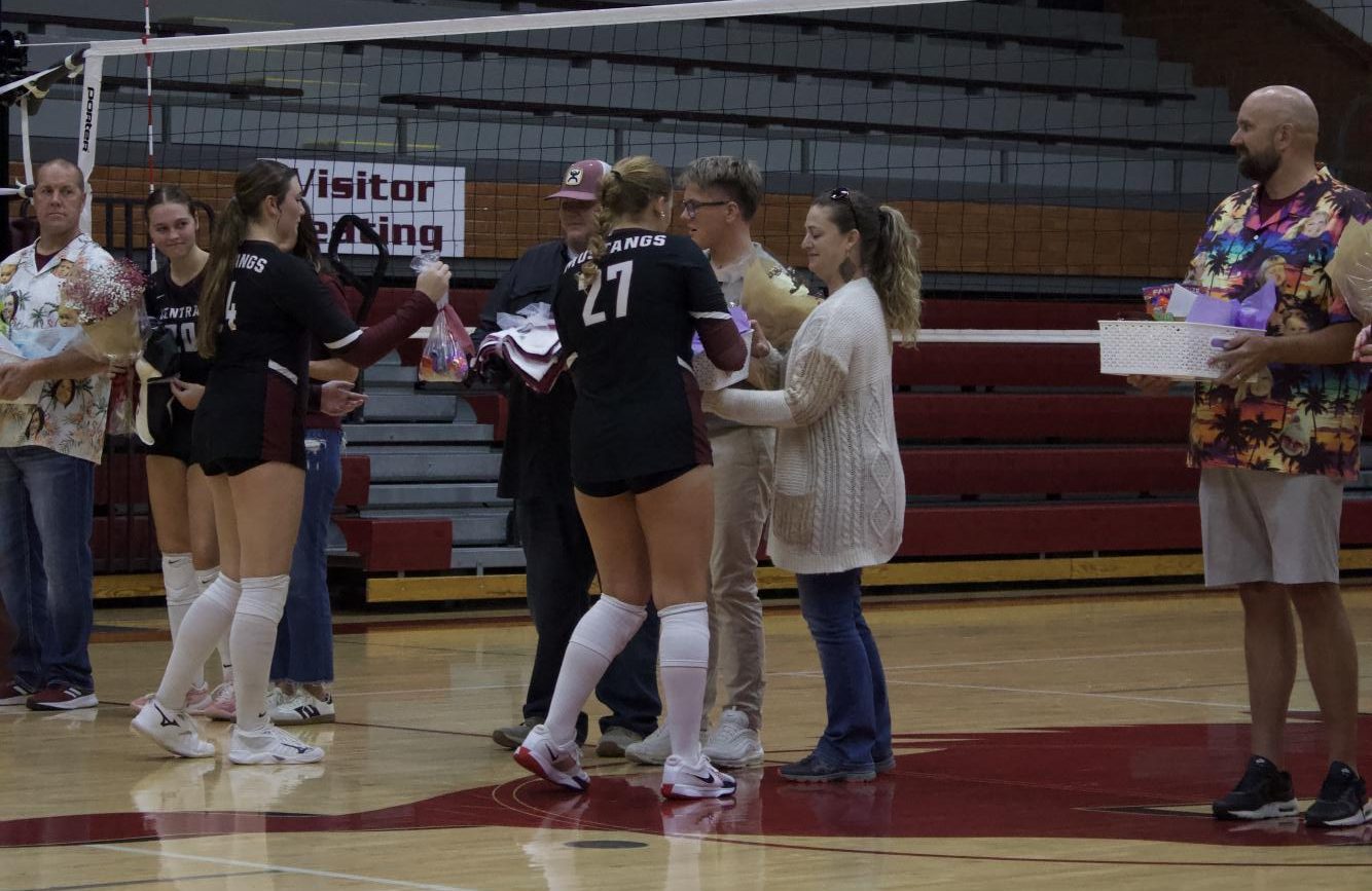 Varsity Volleyball vs. Eisenhower 10/9 (Senior Night) Photo Gallery