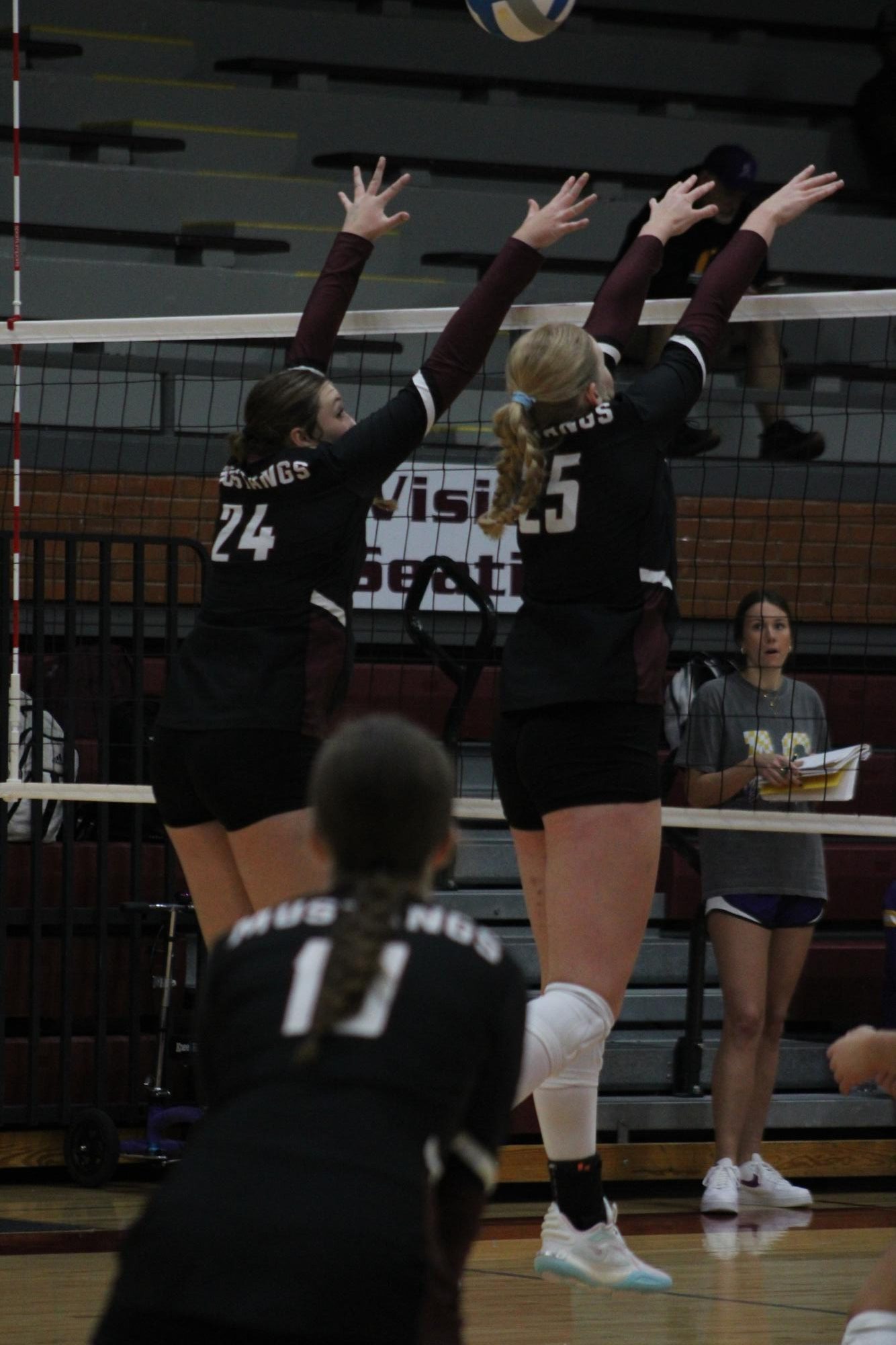 Varsity Volleyball 9/30 Photo Gallery