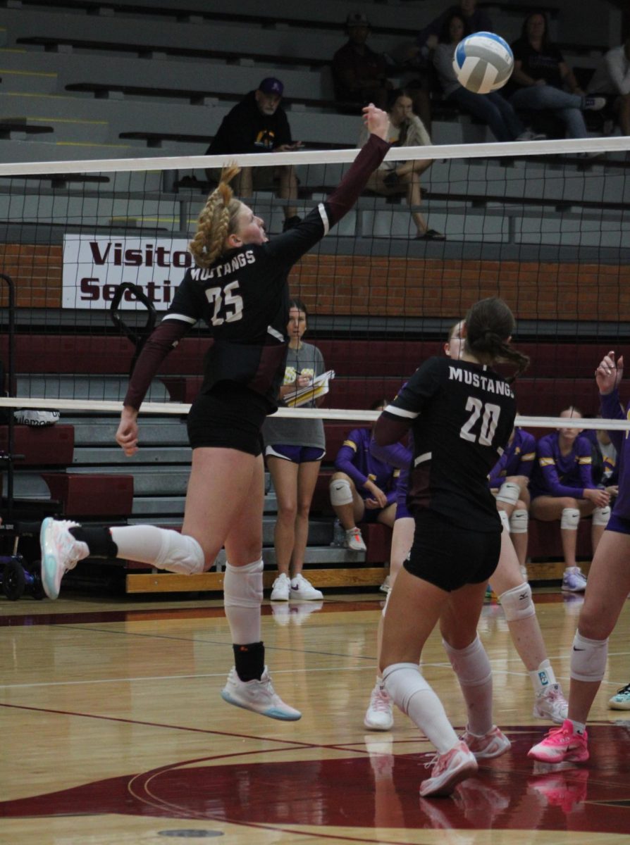 Varsity Volleyball 9/30 Photo Gallery