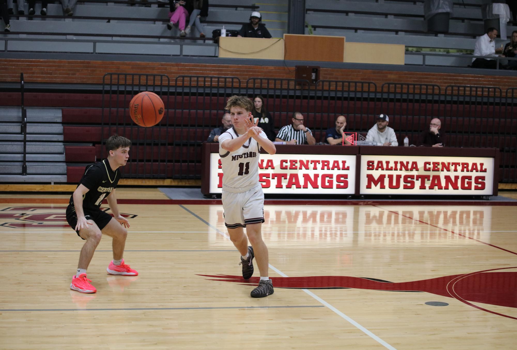 Boys Varsity Basketball vs. Andover Central 1/8 Photo Gallery