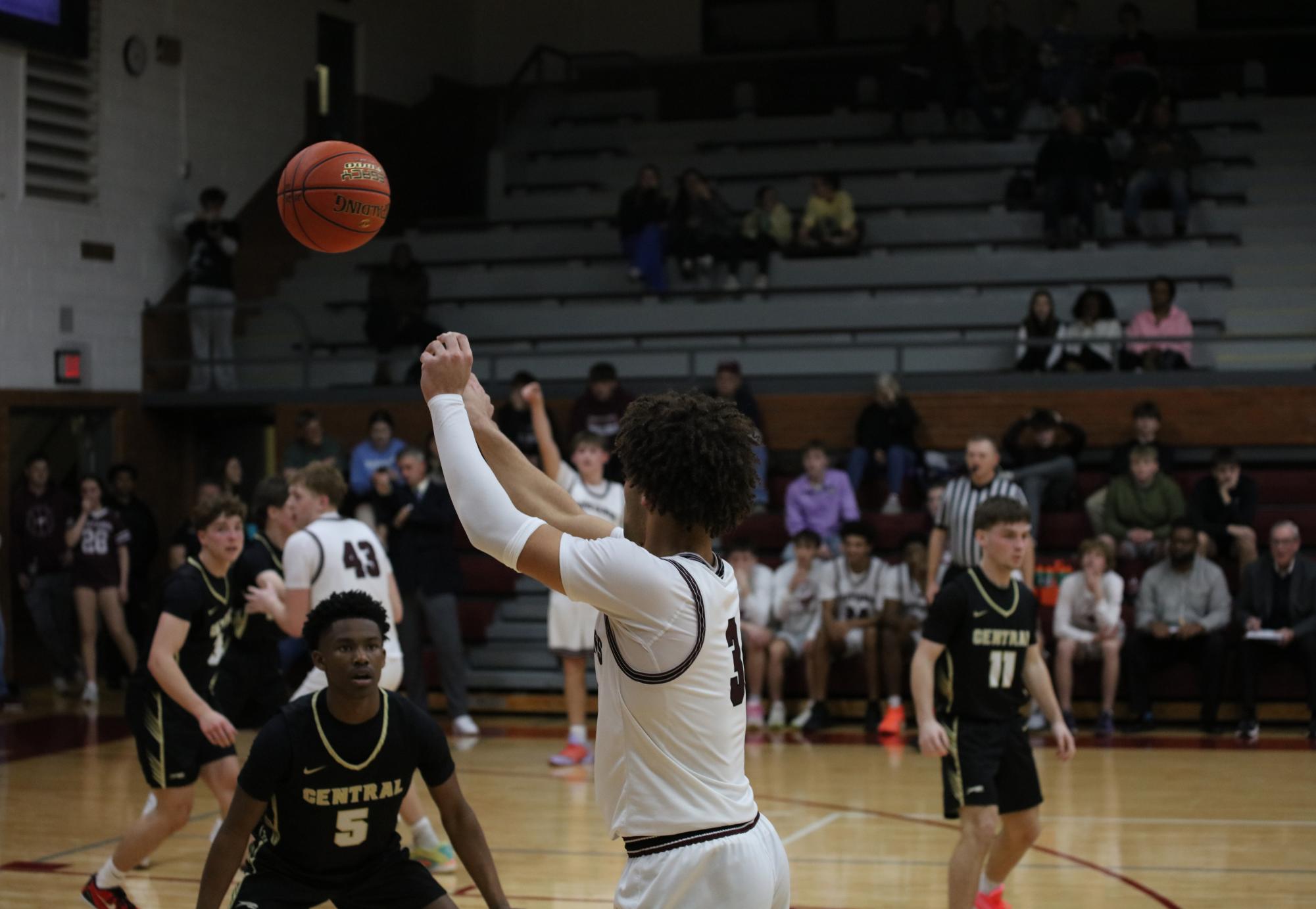 Boys Varsity Basketball vs. Andover Central 1/8 Photo Gallery