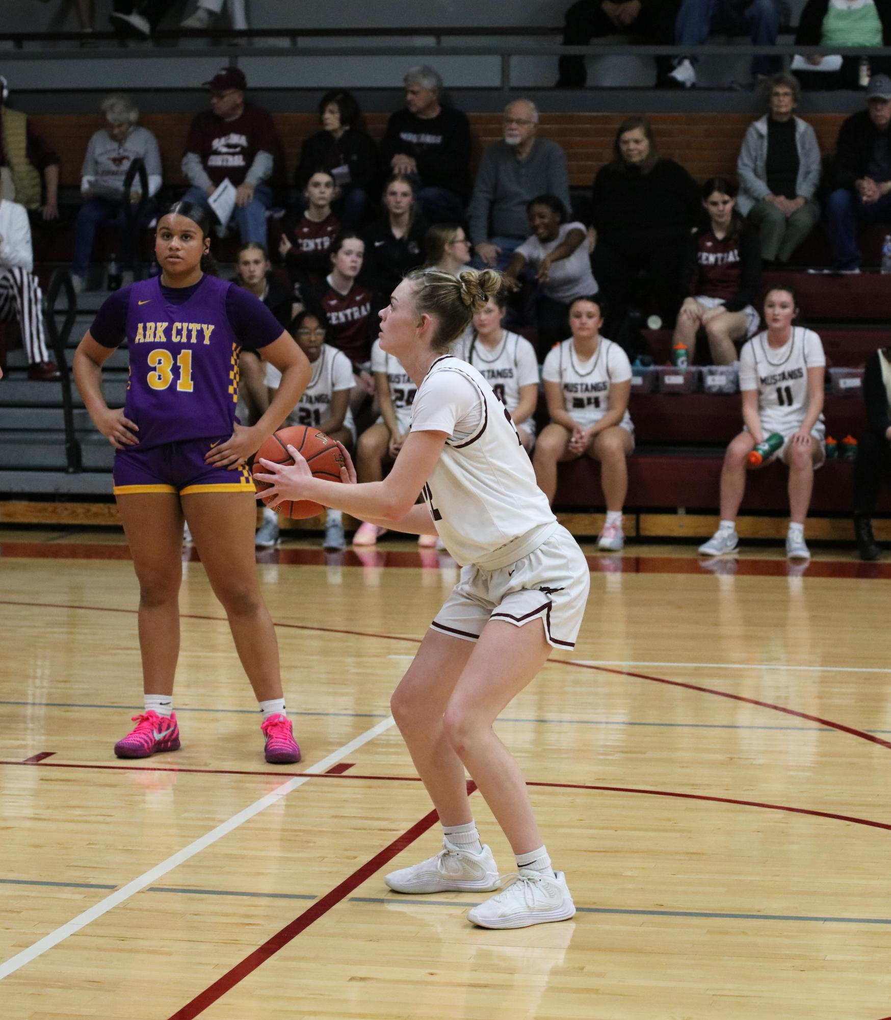 Varsity Girls Basketball vs. Ark City 1/13 Photo Gallery