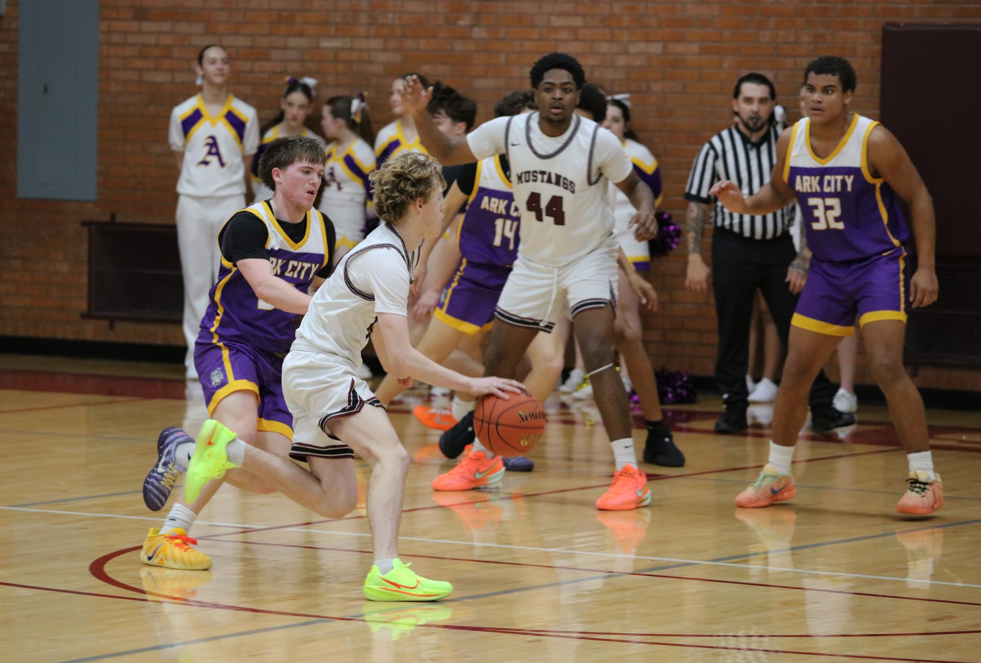 Varsity Boys Basketball vs. Ark City 1/13 Photo Gallery