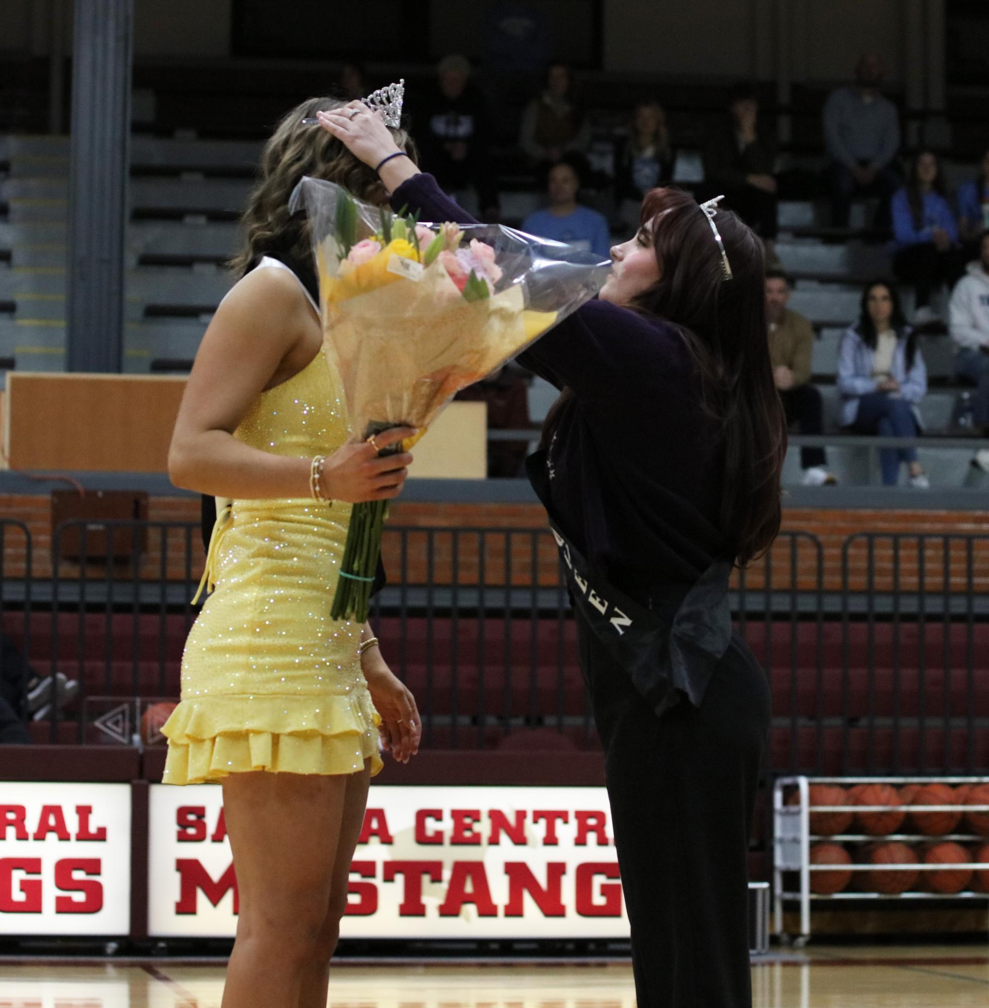Varsity Girls Basketball vs. Eisenhower 1/16 (Winter Formal Court) Photo Gallery