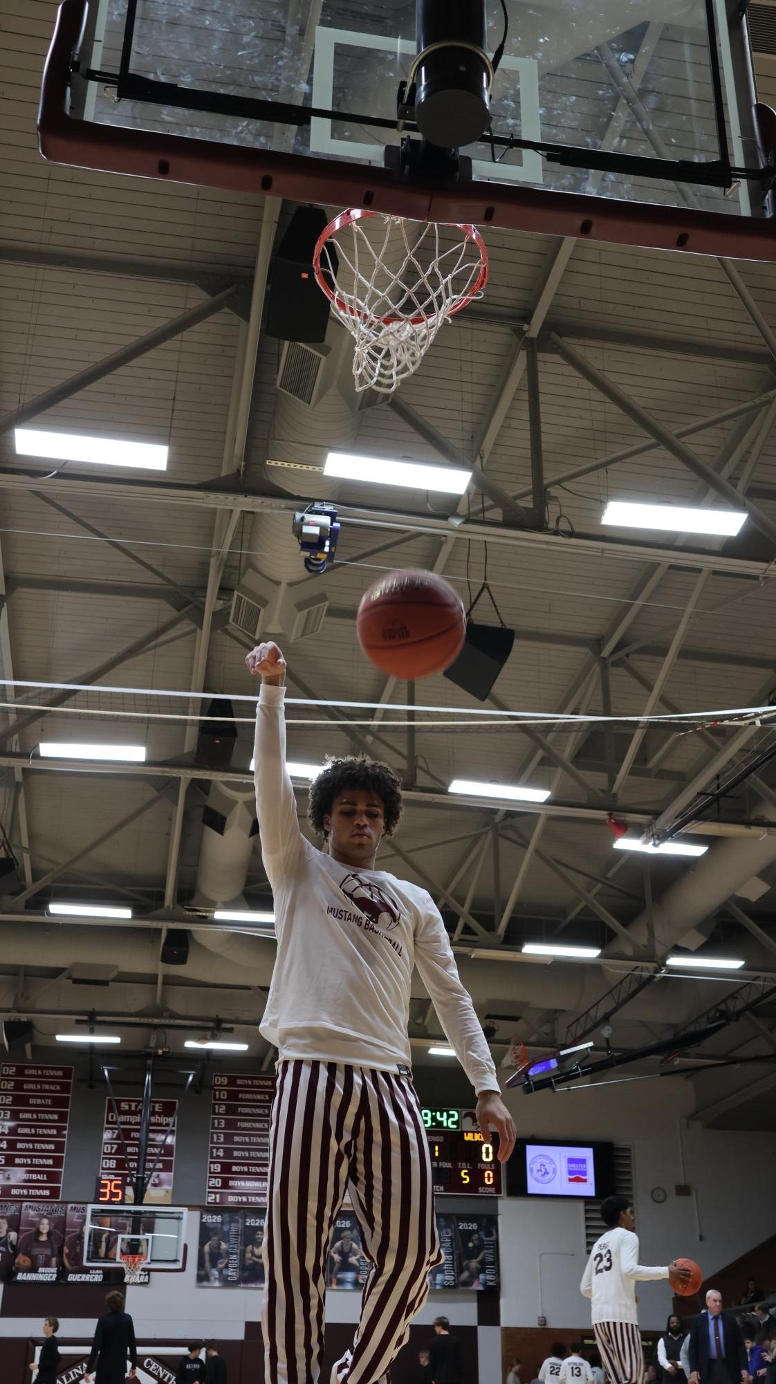 Varsity Boys Basketball vs. De Soto 1/22 (SIT) Photo Gallery