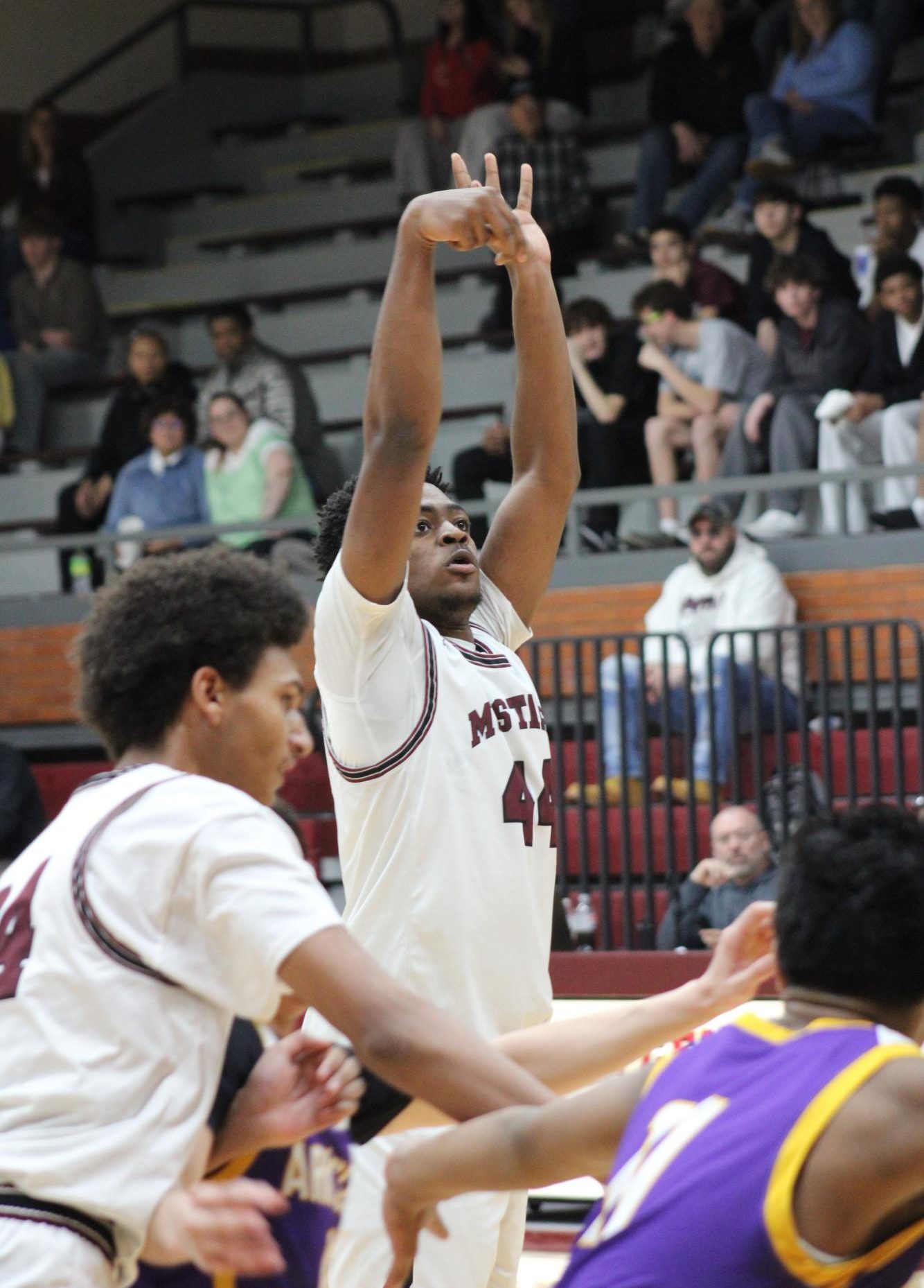 Varsity Boys Basketball vs. Ark City 1/13 Photo Gallery