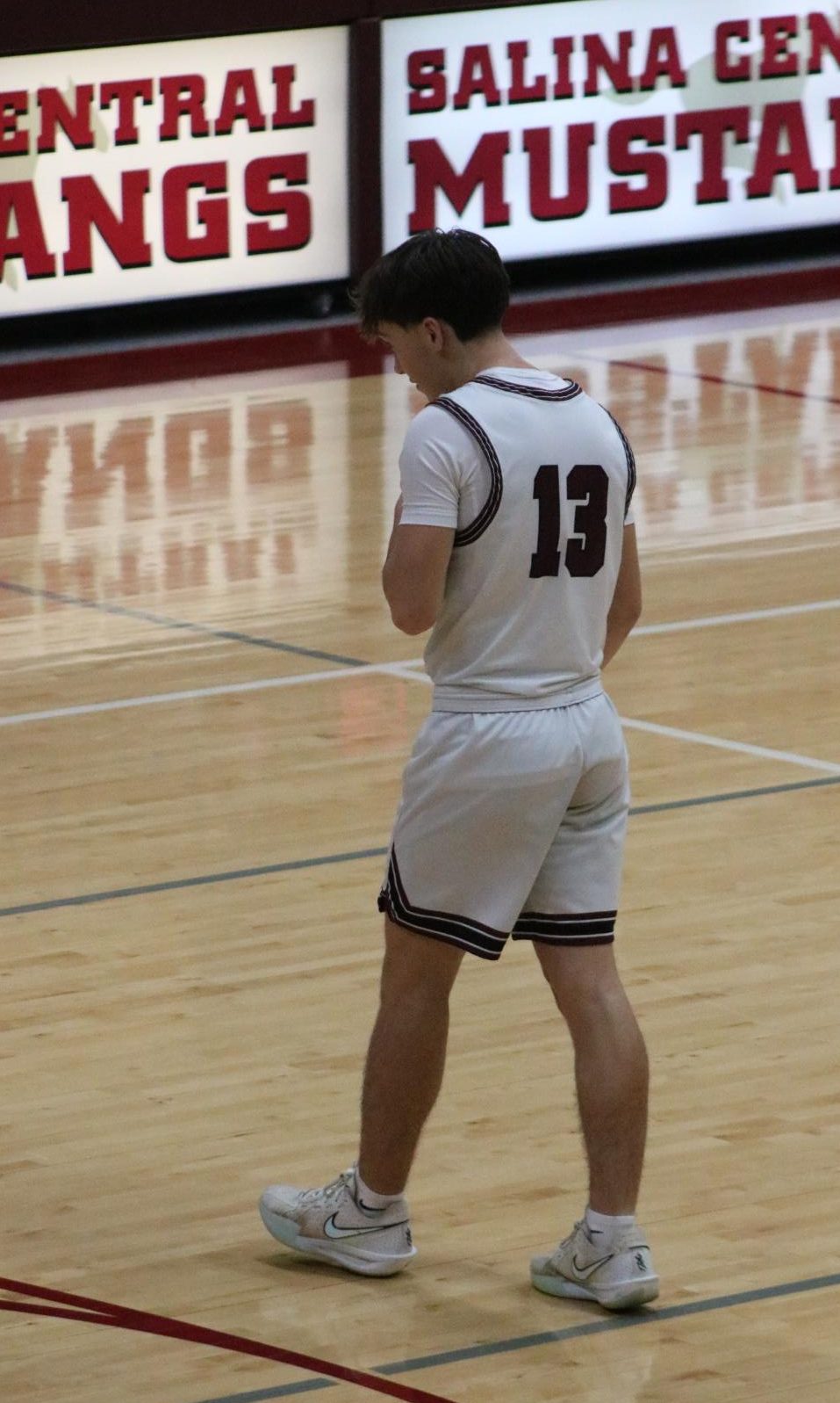 Varsity Boys Basketball vs. Ark City 1/13 Photo Gallery