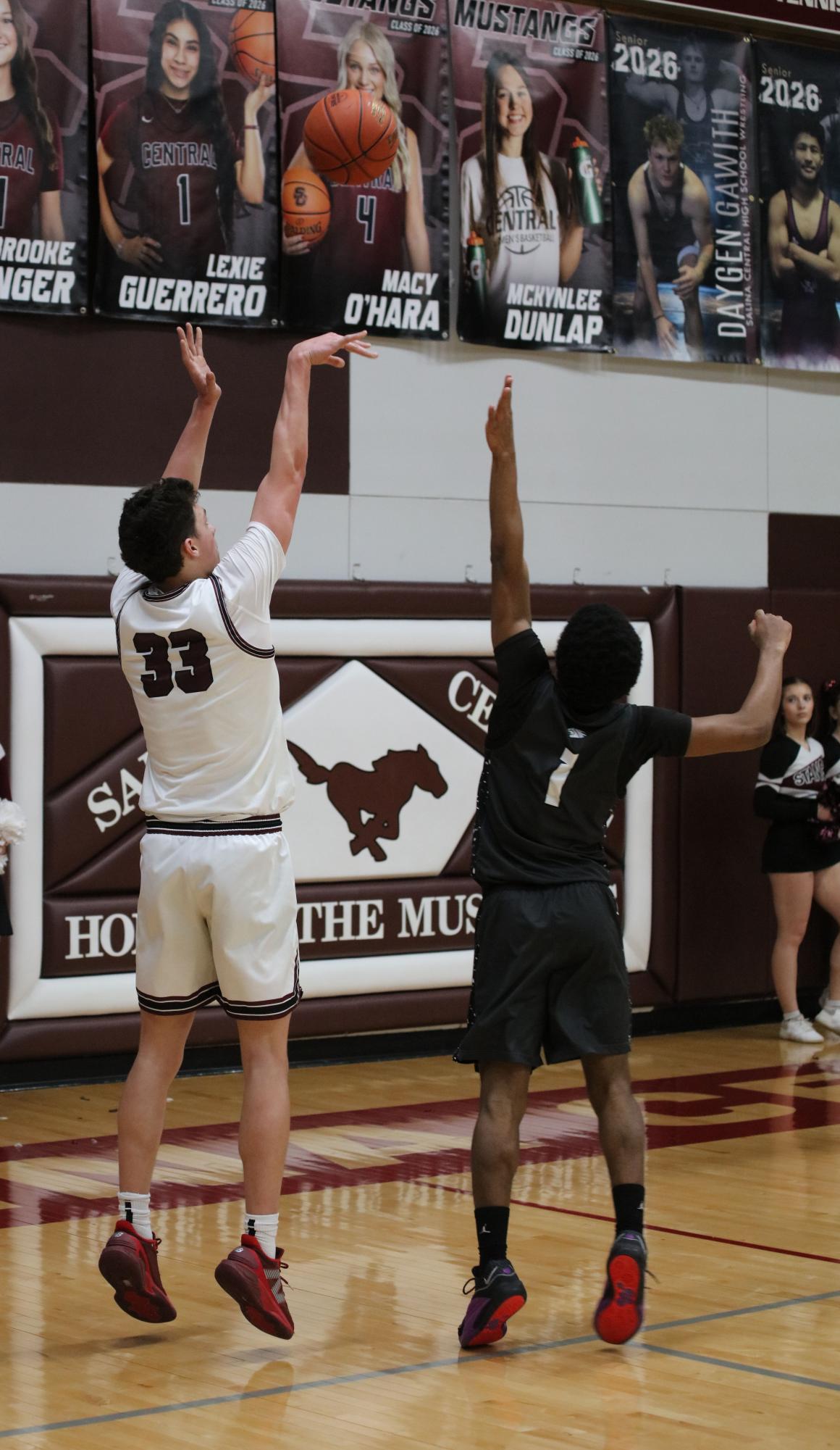 Varsity Boys Basketball vs. Campus 2/26 Photo Gallery