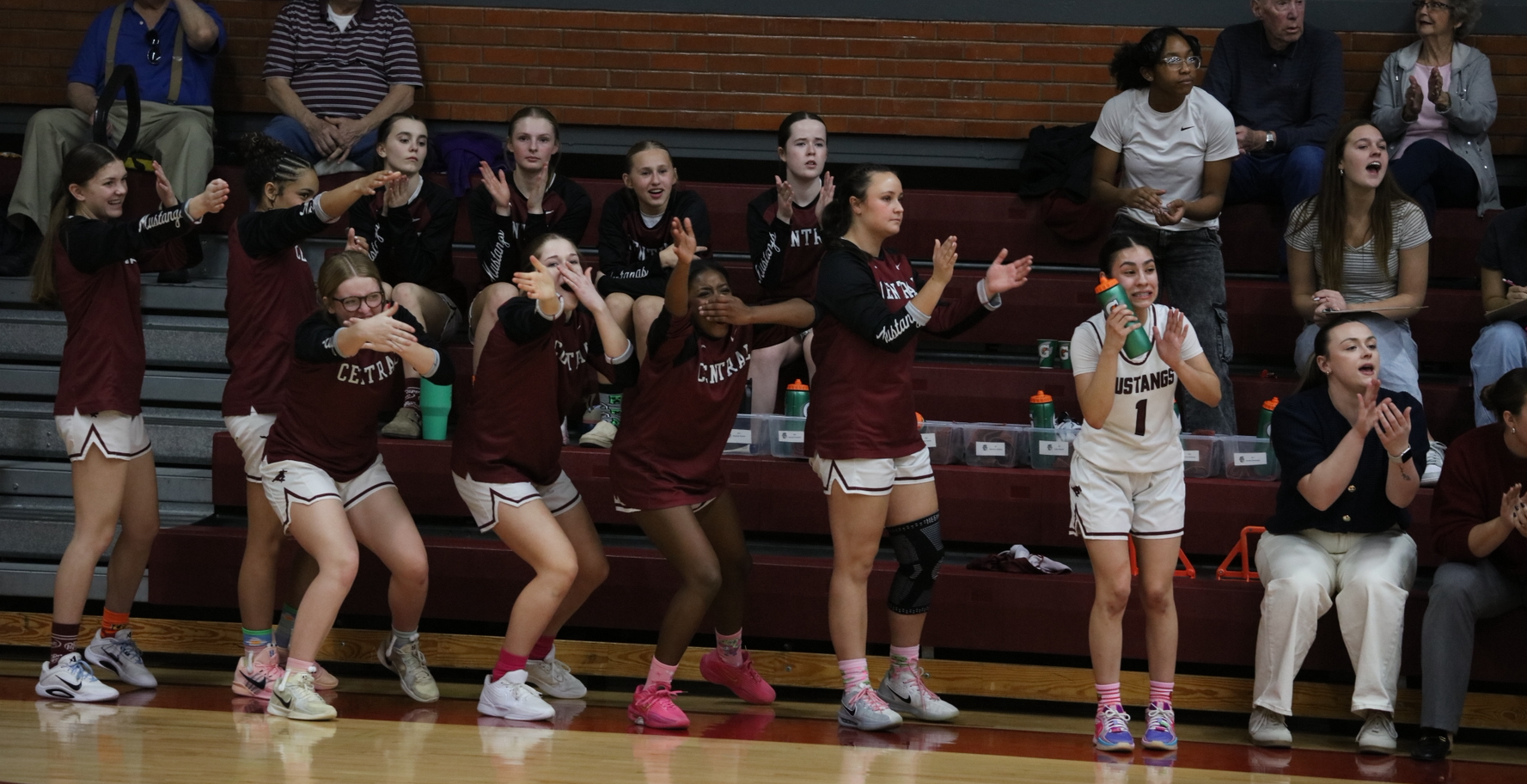Varsity Girls Basketball vs. Campus 2/26 Photo Gallery