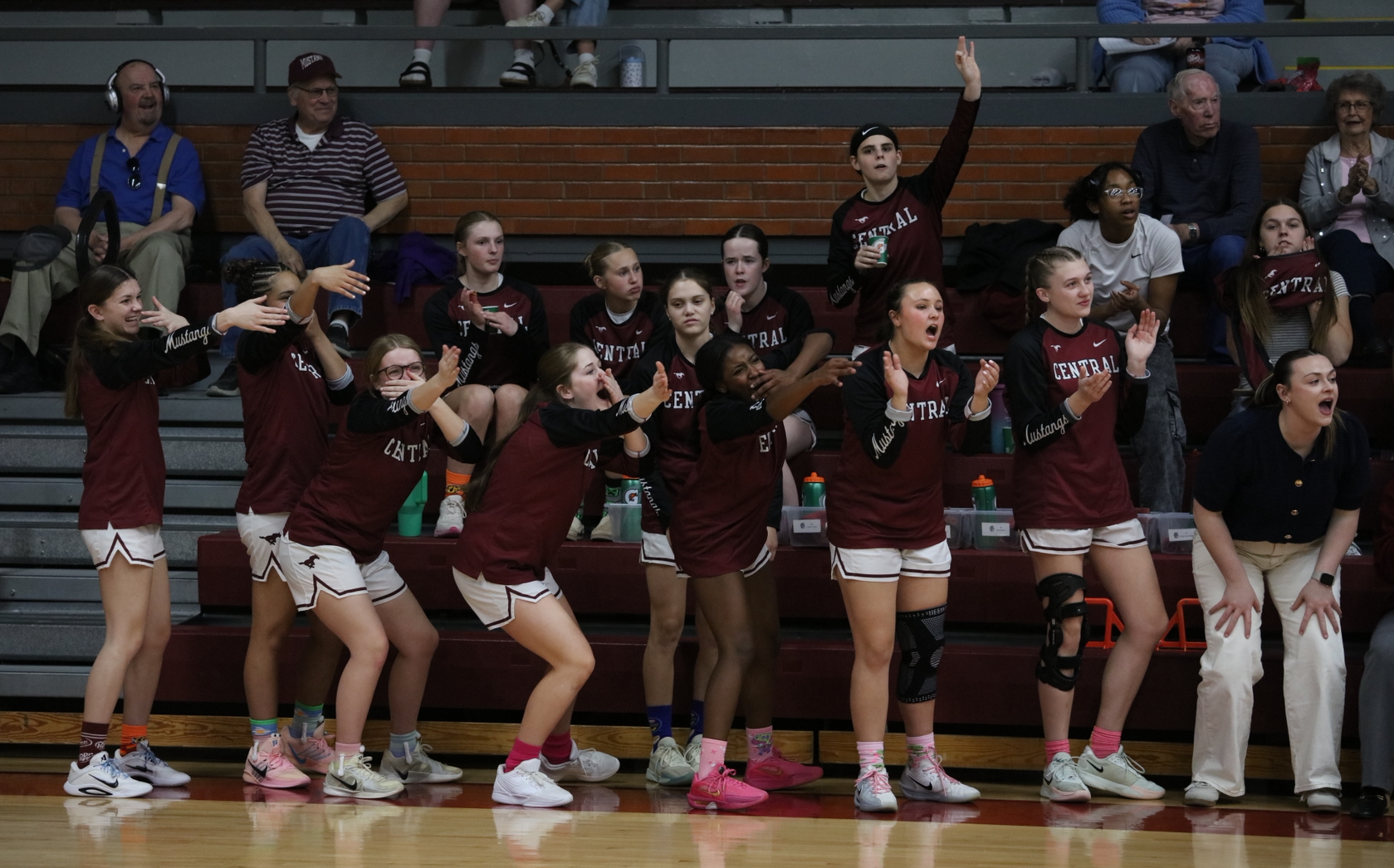 Varsity Girls Basketball vs. Campus 2/26 Photo Gallery